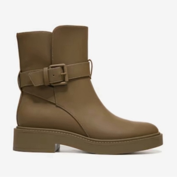Vince Kaelyn Waterproof Boots in Cypress Green Size 11 New in Box w/Dust Bag